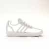 Minimalistische Sneaker – Moderne decoratie in Adidas - style silhouet - 3dbende
