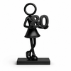 Stickyman vrouw 80 jaar met zwart voetstuk van 1 cm